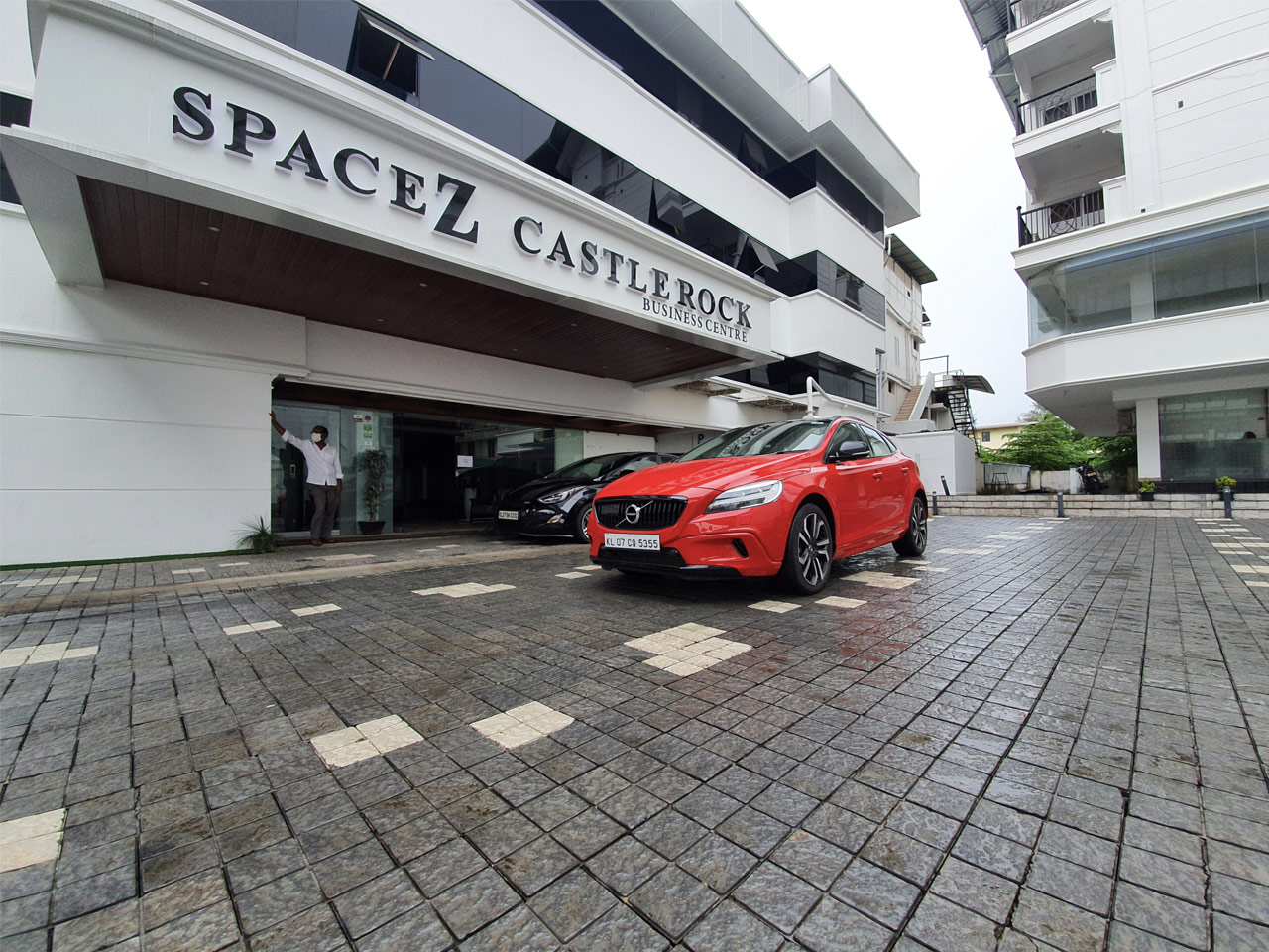 Arriba 41+ imagen castle rock office space Abzlocal.mx